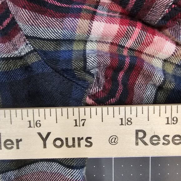 Abercrombie Kids Flannel Shirt Boys 13/14 Blue Plaid Tartan Soft Preppy Dadcore - Picture 10 of 11